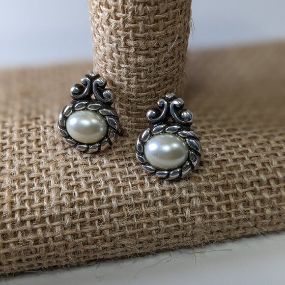 Brighton Retired Moon Glow Pearl Post Earrings - Picture 1 of 6